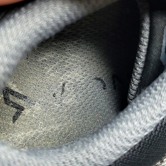 Vionic Black Gray Knit Agile Adley 335 Sneakers Size 6m - Picture 8 of 8